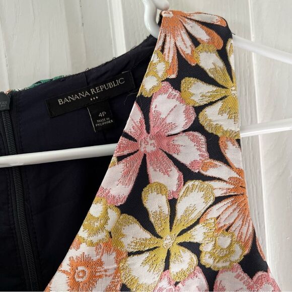 Banana Republic Daisy Multicolored Fit and Flare Dress - Picture 4 of 8